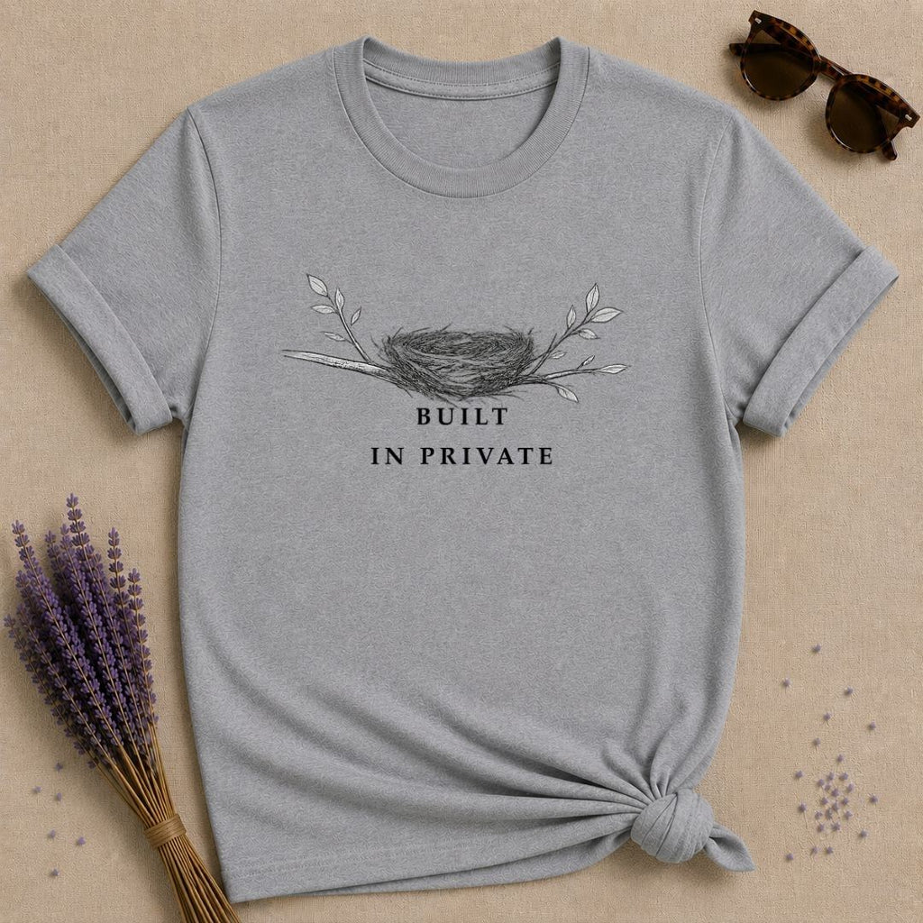 Built In Private — Bird’s Nest Botanical Minimalist T-Shirt for Women — Sport Grey