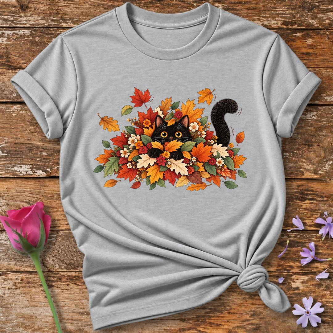 Cat in Autumn Leaves T-Shirt in Sport Grey