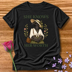 Crow — She Knows Her Worth Vintage Aesthetic Animal in Black
