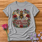 Long Live The Queen — Vintage Bee Wreath T-Shirt for Women in Sport Grey