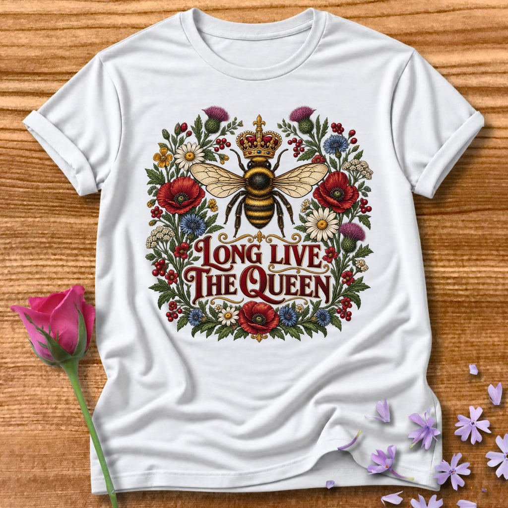 Long Live The Queen — Vintage Bee Wreath T-Shirt for Women in White