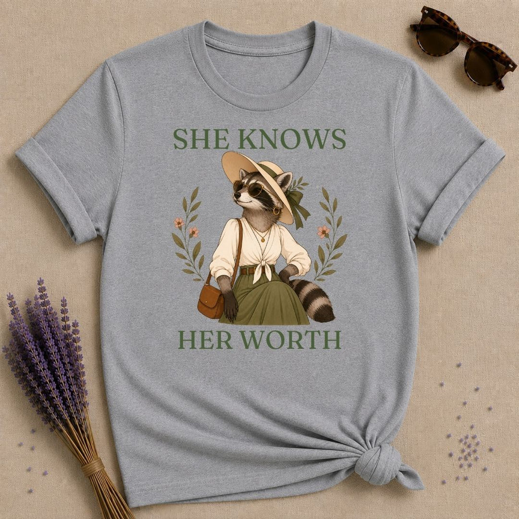 Raccoon She Knows Her Worth T-Shirt - Sport Grey